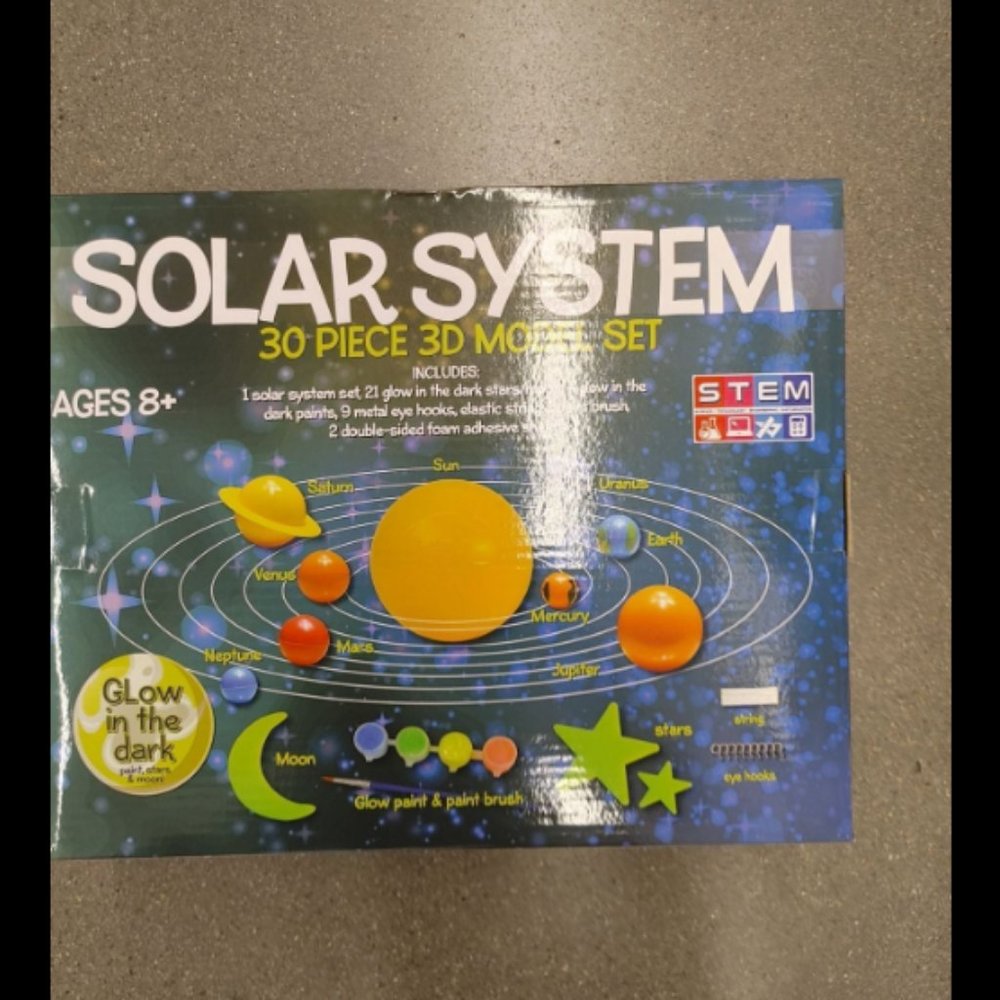 Solar System 3D Model Glow N Dark NEW - Picture 2 of 2